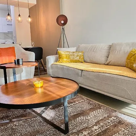 Stylish Apartment, Centre - Private Parking - Panoramic Views Appartement Skopje