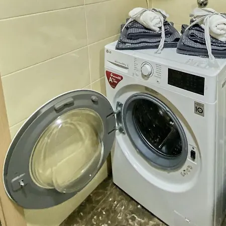 Stylish Apartment, Centre - Private Parking - Panoramic Views *