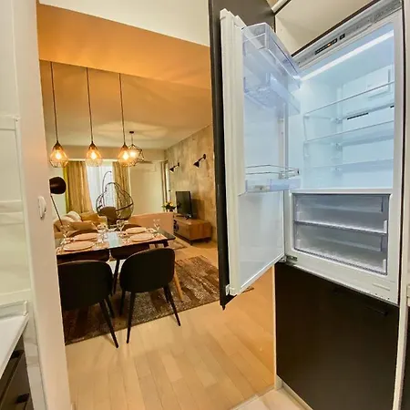 Stylish Apartment, Centre - Private Parking - Panoramic Views Apartment *