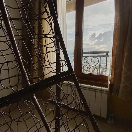 Apartment Stylish Apartment, Centre - Private Parking - Panoramic Views *
