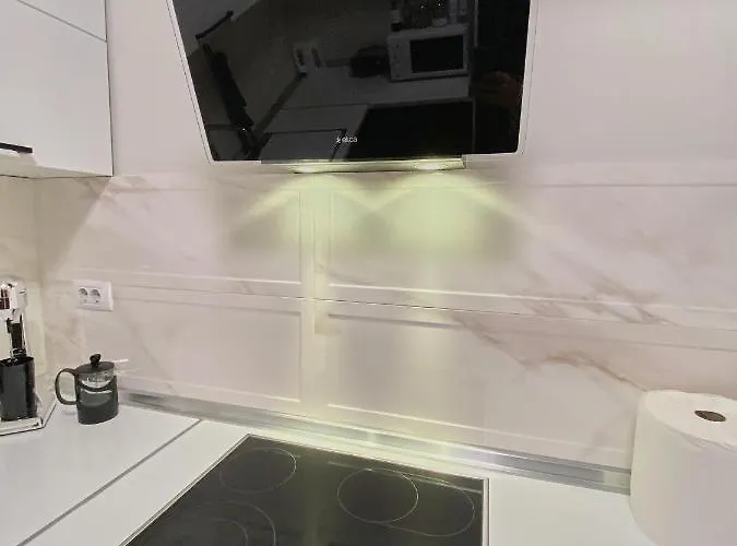 Stylish Apartment, Centre - Private Parking - Panoramic Views Apartment