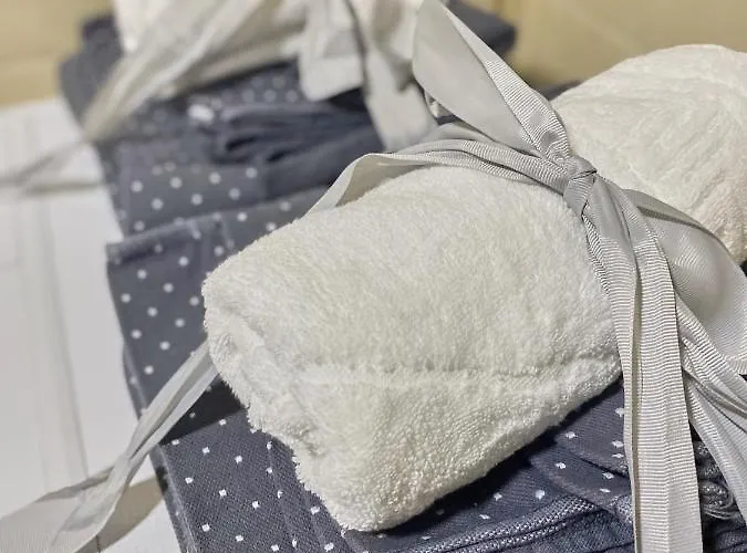 Stylish Apartment, Centre - Private Parking - Panoramic Views Apartment