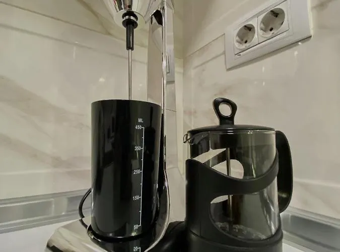 Apartment Stylish Apartment, Centre - Private Parking - Panoramic Views *