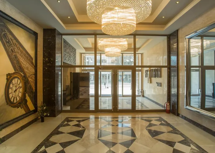 Lägenhet Stylish Apartment, Centre - Private Parking - Panoramic Views *