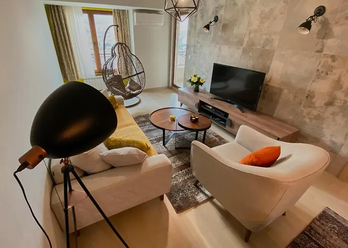 Stylish Apartment, Centre - Private Parking - Panoramic Views Apartment