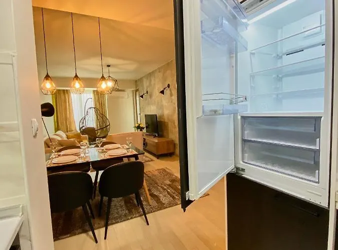 Stylish Apartment, Centre - Private Parking - Panoramic Views Apartment *